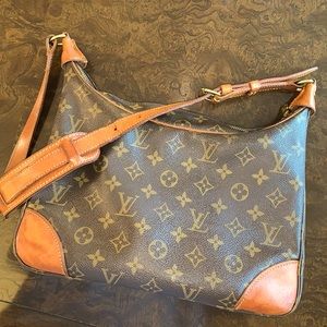 LOUIS VUITTON Monogram BOULOGNE Shoulder Bag Purse